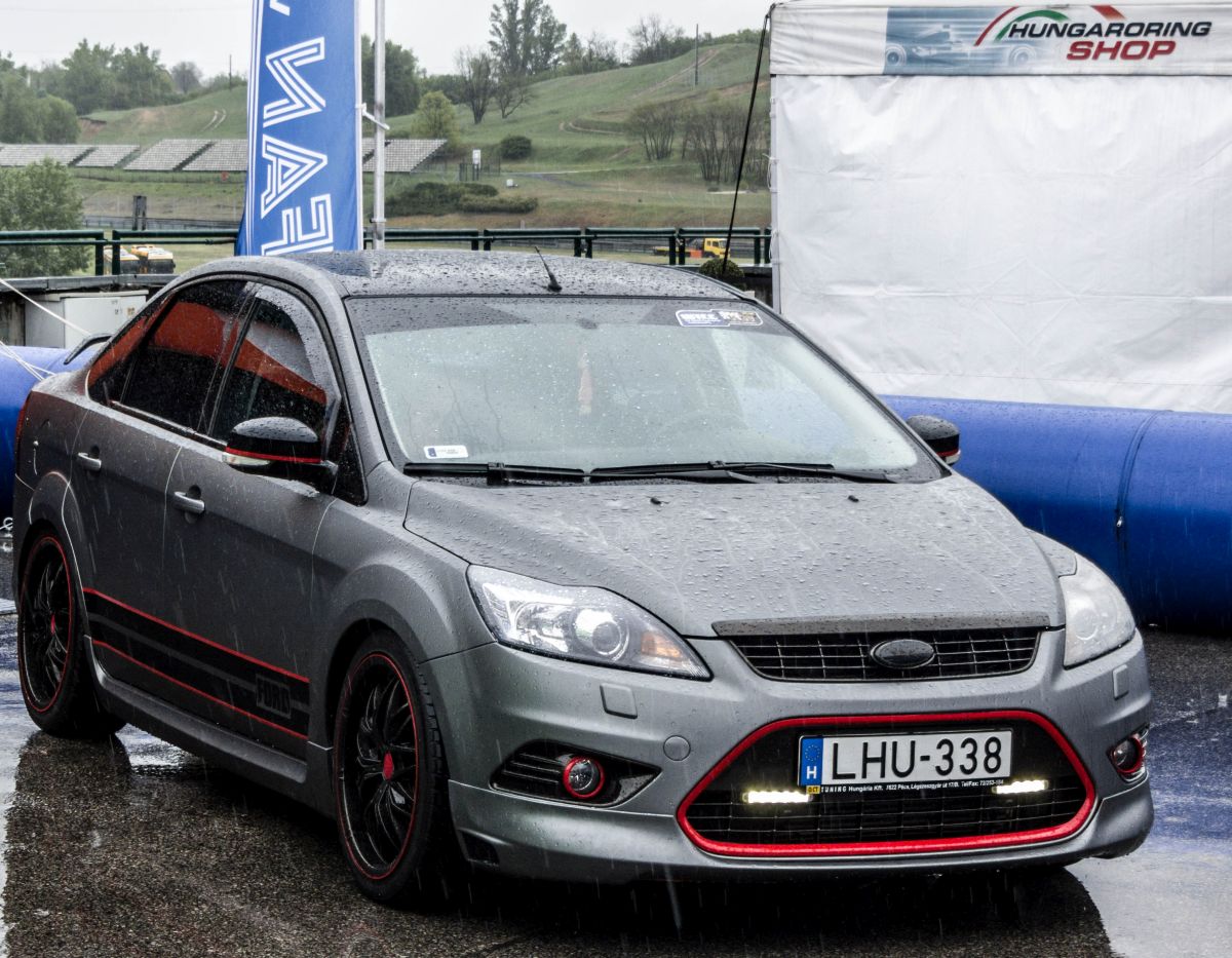 Ford Focus II, Tuning von O.CT. Foto: Paddock des Hungaroring beim WTCC Rennen, April 2016