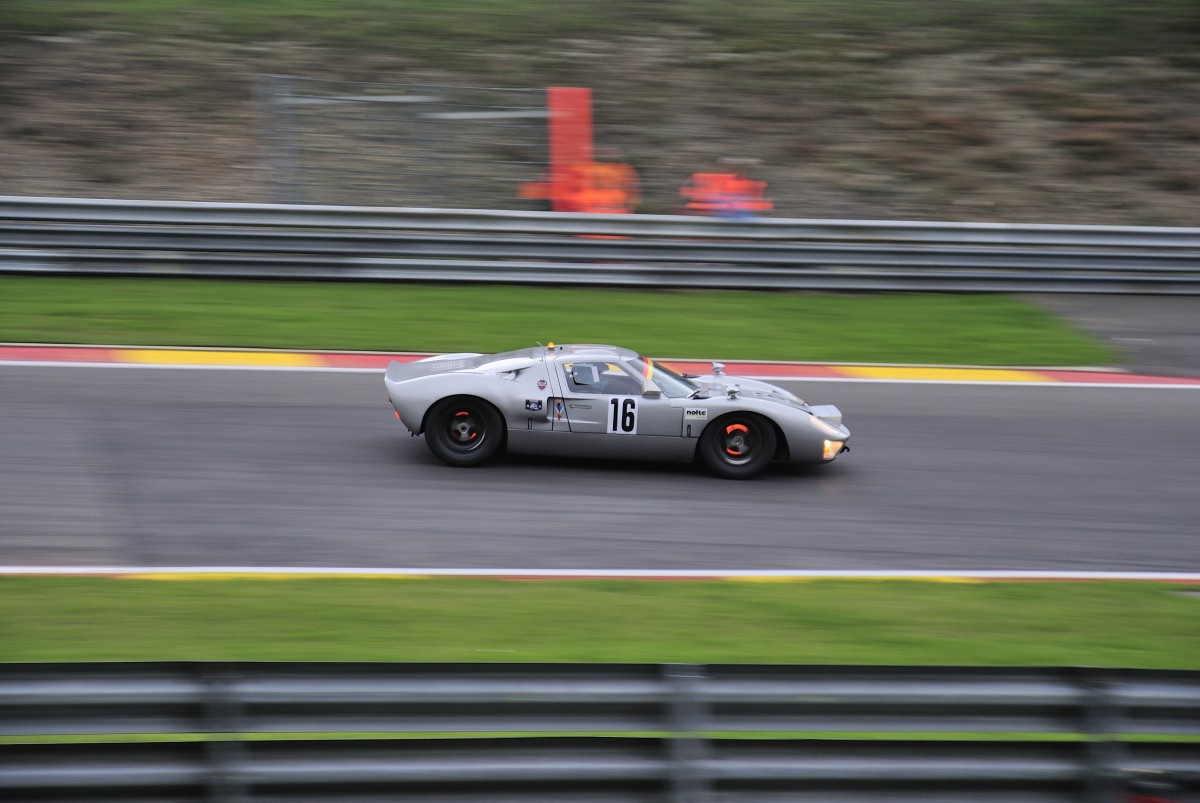 FORD GT40 MK1, Mitzieher der Nr.16, beim 6h Classic Rennen in Spa Francorchamps, am 19.9.2015