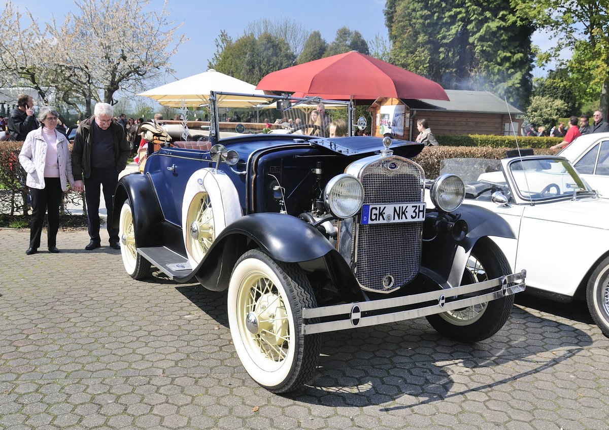 Ford Model A, Type 180 A, De Luxe Phaeton, beim Oldtimertreffen der Oldtimer-IG Grenzland am 1.Mai 2016, Loherhof Geilenkirchen