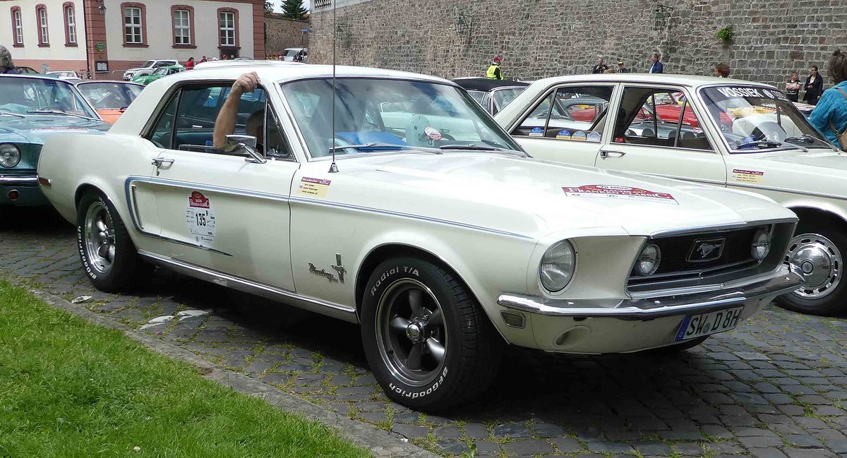 =Ford Mustang, Bj. 1967, 4900 ccm, 208 PS, unterwegs in Fulda anl. der SACHS-FRANKEN-CLASSIC im Juni 2019