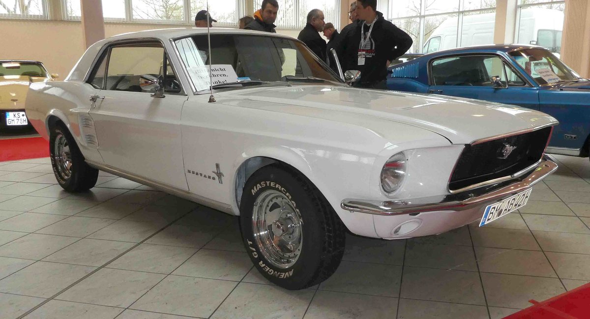 =Ford Mustang, steht zum Verkauf bei der Technorama Kassel im März 2019