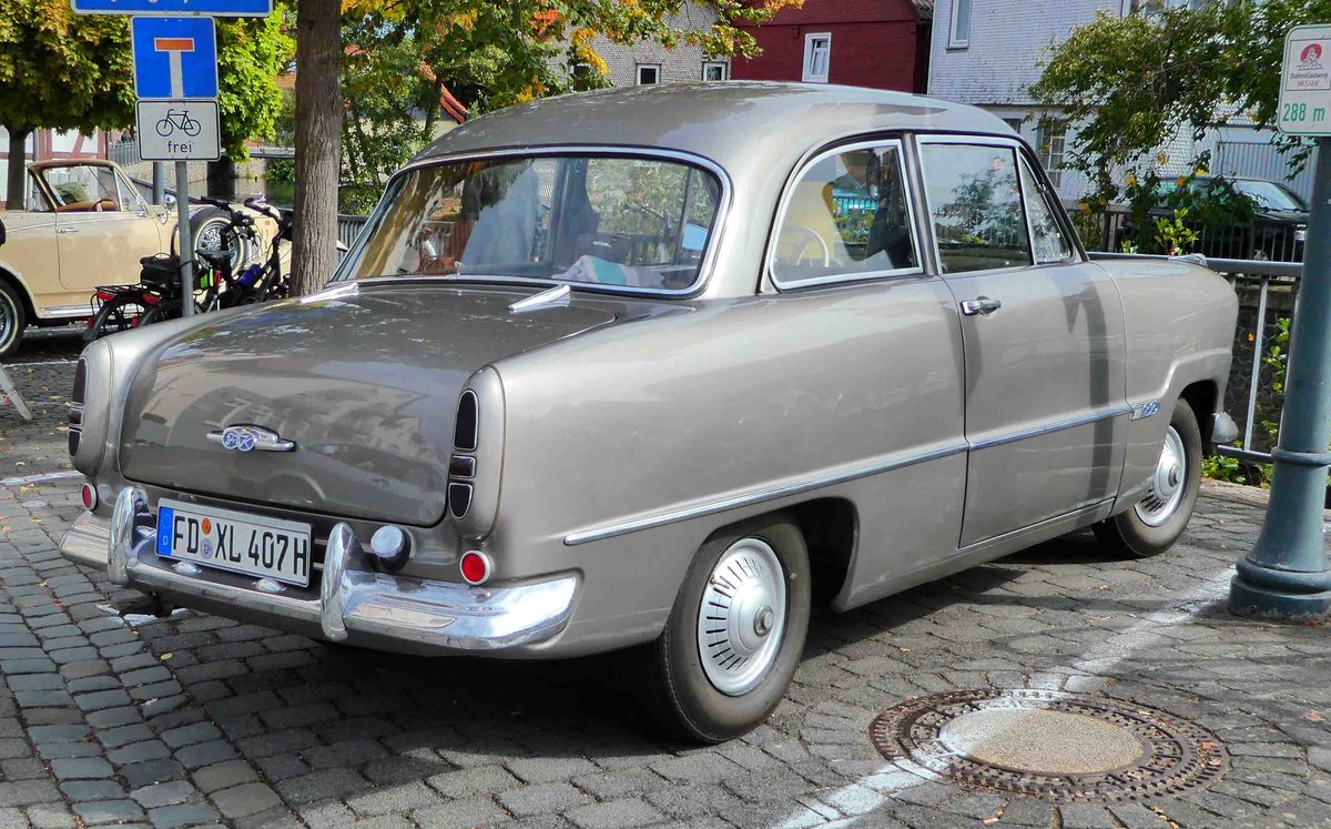 =Ford Taunus 12 M, Bj. 1952, ausgestellt in Lauterbach, 09-2018
