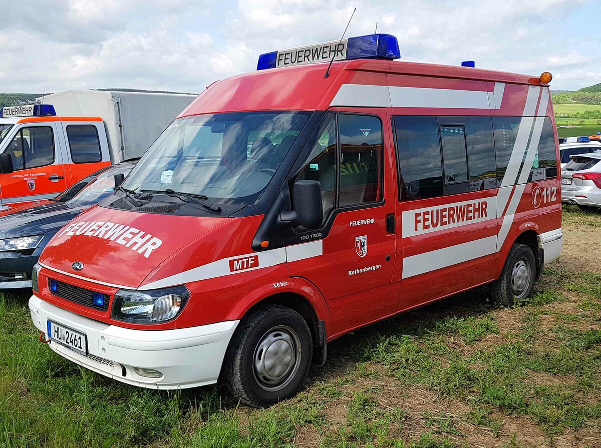 =Ford Transit als MTF der Feuerwehr ROTHENBERGEN steht auf dem Parkplatz der RettMobil 2022 in Fulda, 05-2022
