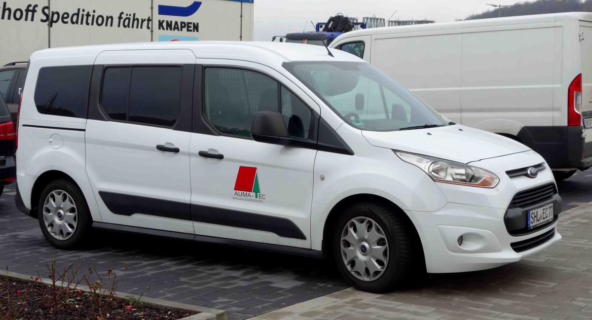 Ford Transit Connect der Firma  AUMA-EC , gesehen in Biebergemünd im Dezember 2015    