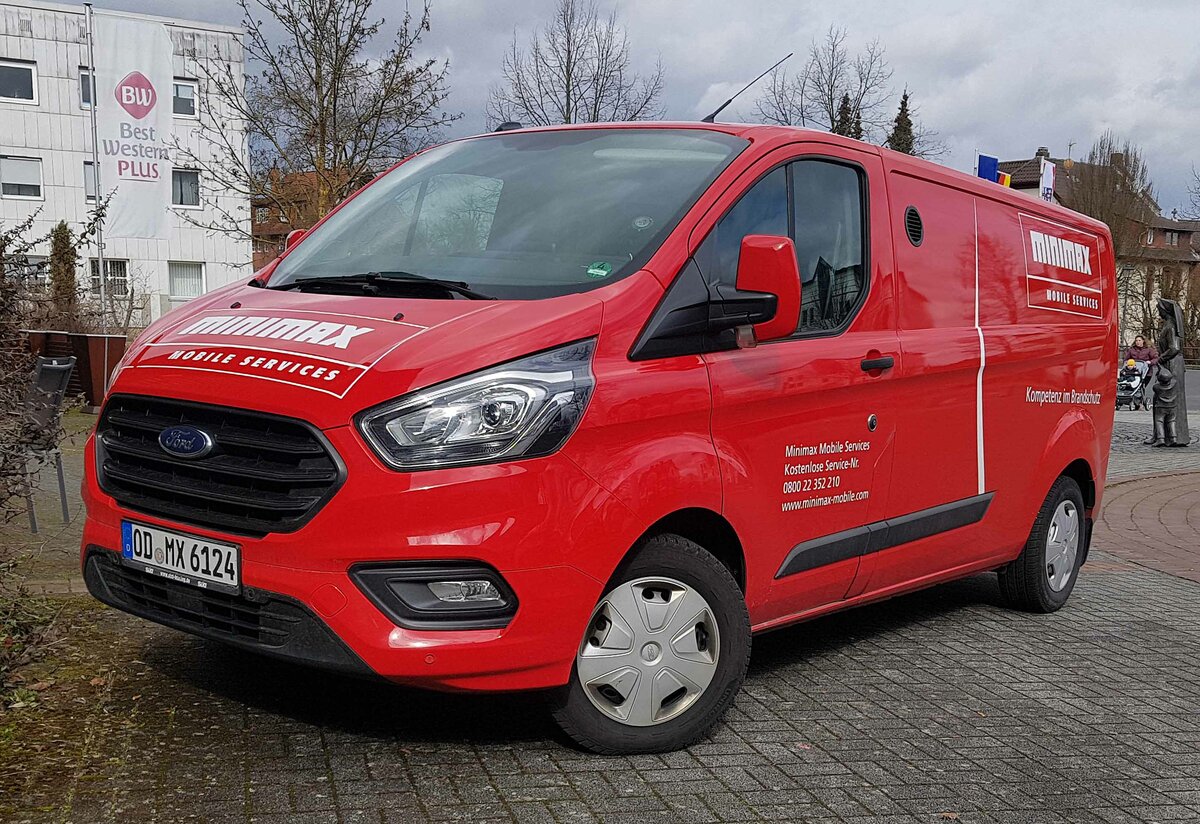 =Ford Transit Custom von MINIMAX steht in 02-2023 in Hünfeld