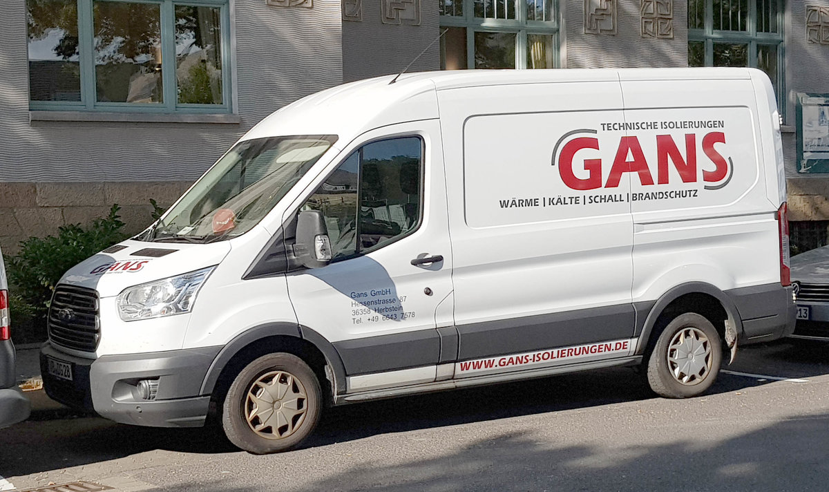 =Ford Transit der Firma  GANS-Isolierungen  steht im August 2019 in Fulda