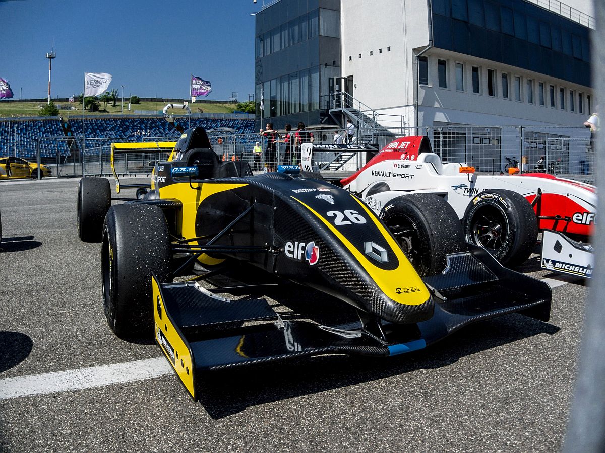 Formel-Renault 2.0, aufgenommen am 13.06.2015