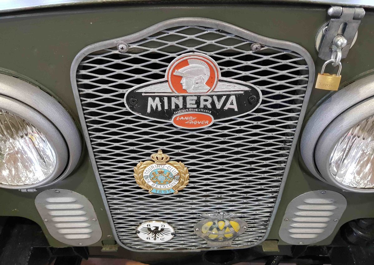 =Frontpartie des Minerva-Geländewagen, ein belgischer Lizenzbau des Land Rover, ausgestellt bei der Technorama Kassel im März 2019