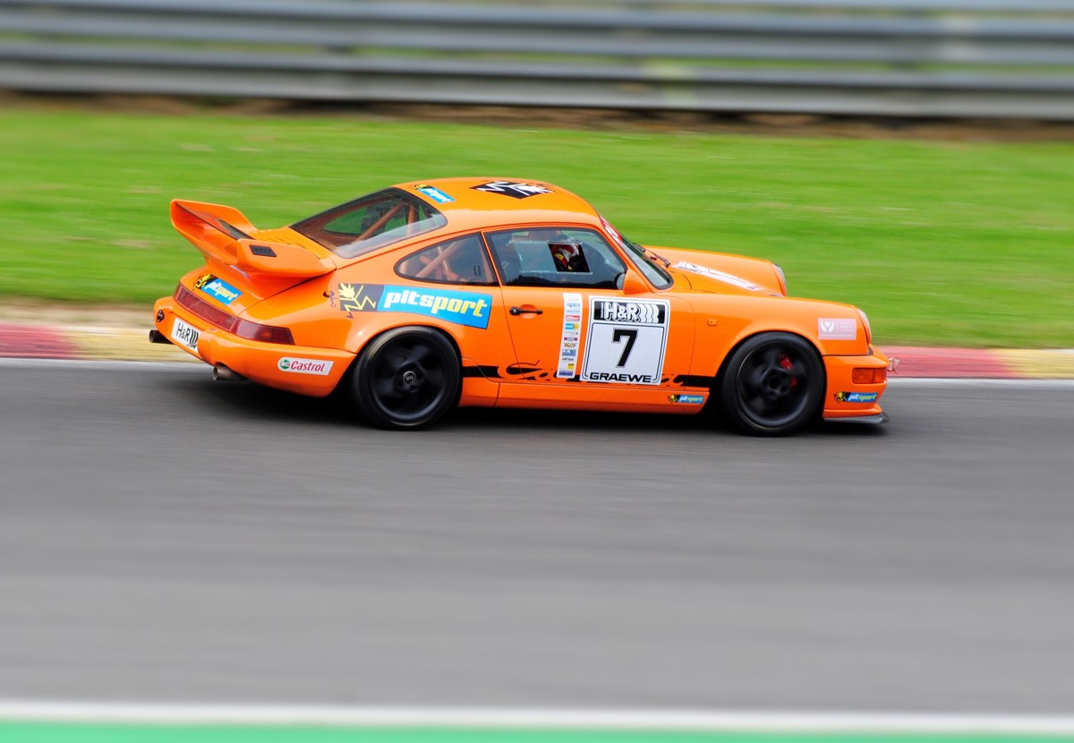 Georg Vetter auf Porsche 964, 3600 ccm, 300 PS
Spezial Tourenwagen Trophy beim ADAC Race Weekend Spa am 20.7.2014