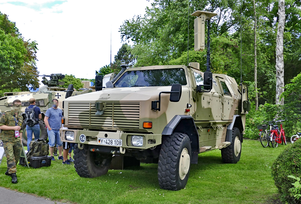 Geschützter Lautsprecherträger Dingo II A3 in Hürth - 10.06.2017