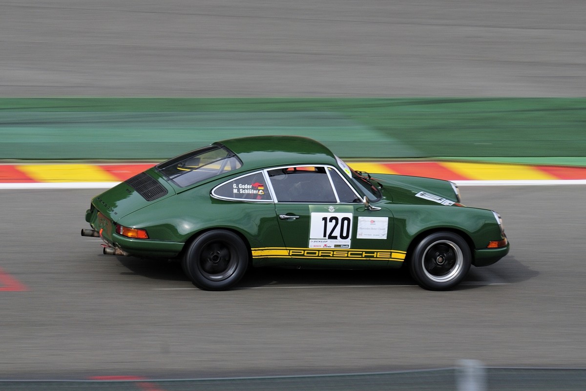 Goder-Schlüter auf Porsche 911 S. Mitzieher auf der alten Zielgeraden, FHR Langstreckencup - Rennen beim ADAC Spa Race Festival am 20.07.2014