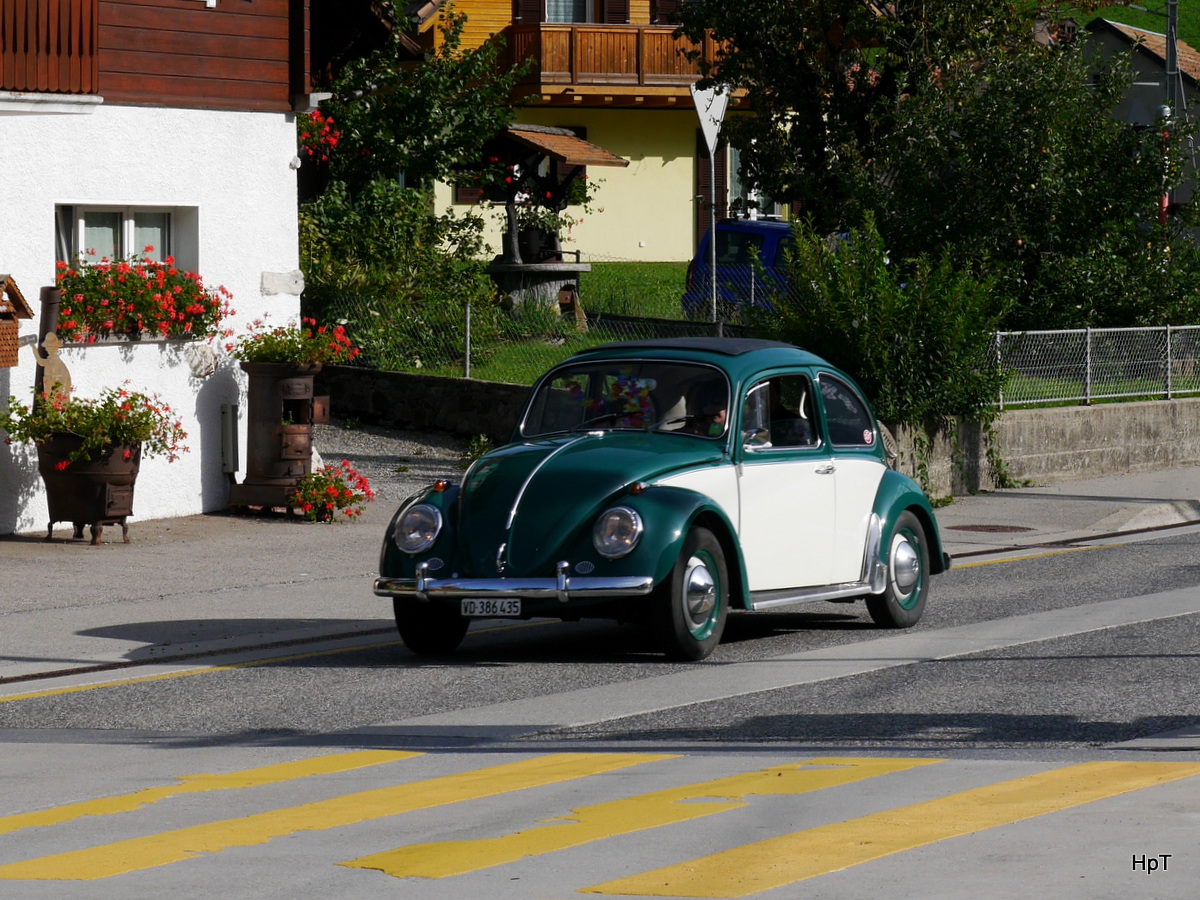 Grün-Weisser VW Käfer unterwegs in Montbovon am 26.08.2017