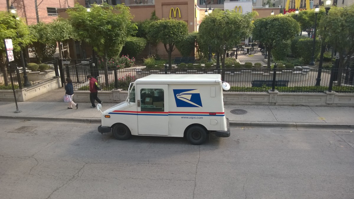 Grumman LLV des United States Postal Service in Chicago (IL), USA (Oktober 2014)