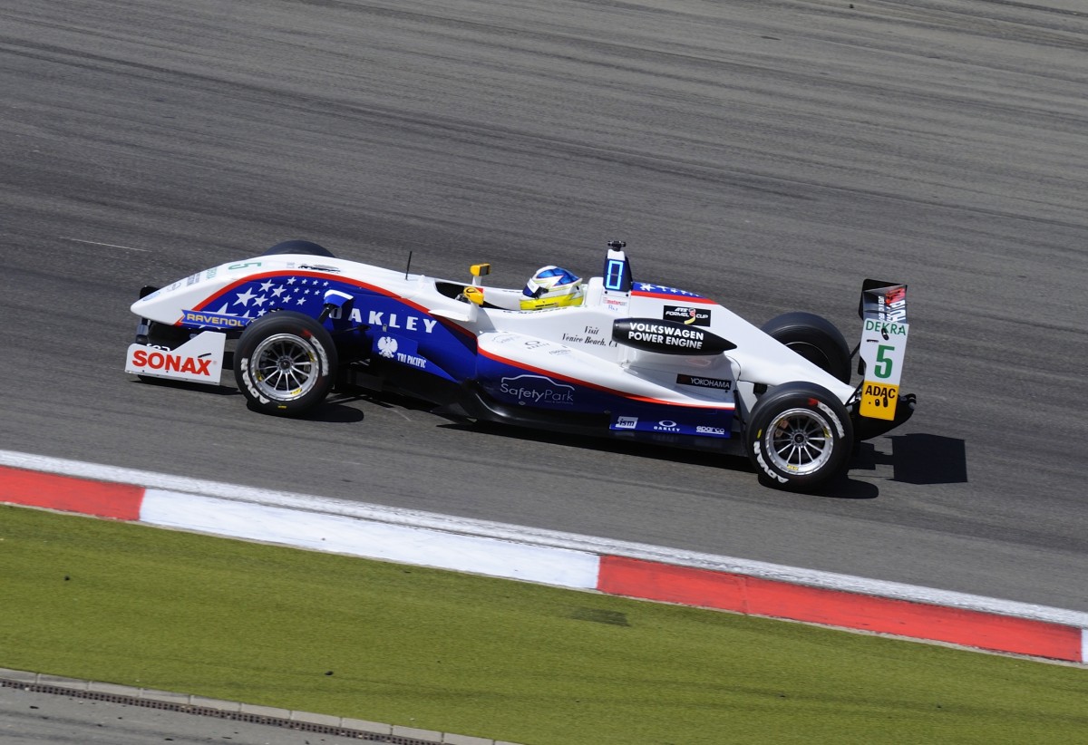 Gustavo Menezes(USA), Van Amersfoort Racing
auf Dallara F311 VW Power
beim ATS Formel 3 Cup am 4.8.2013, Nrburgring