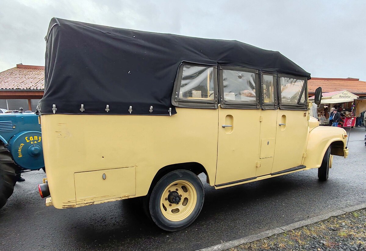 =Hanomag L 28, Bj. 1951, 2800 ccm, 55 PS,  ist Gast bei der Bulldog-Messe in Alsfeld, 10-2025