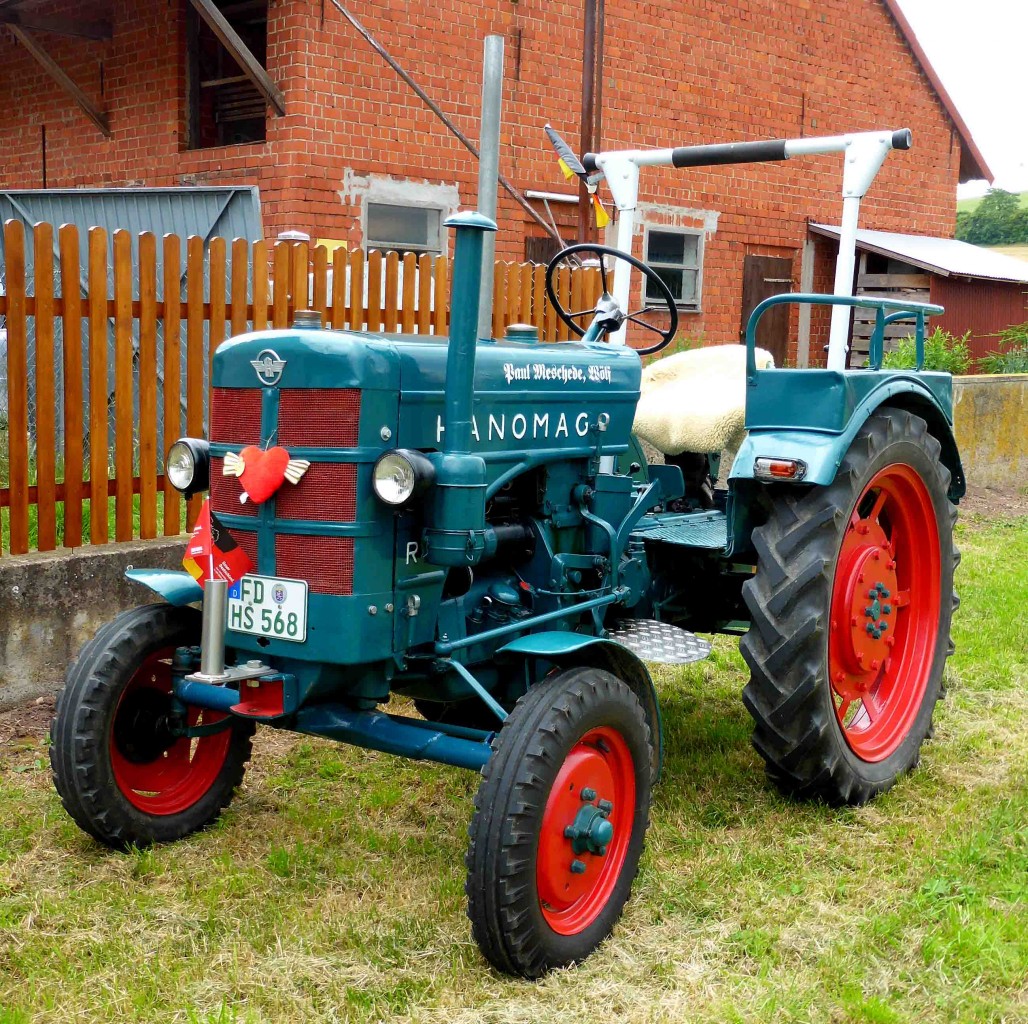 Hanomag R 16 (HS 568), ausgestellt beim Ortsjubiläum von Unterweisenborn im Juni 2014