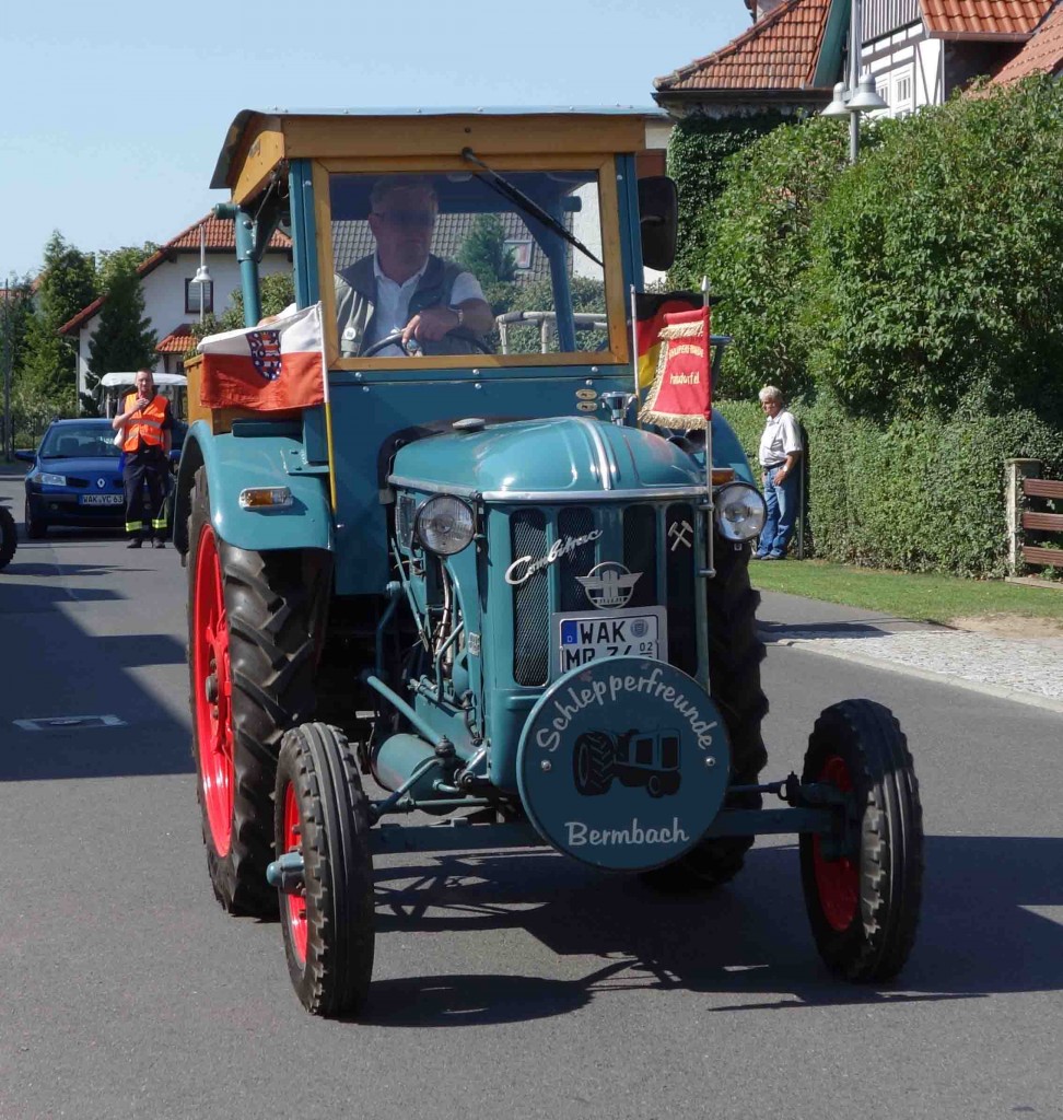 Hanomag R 324 S, unterwegs beim Festzug anl. der 2015er Oldtimerausstellung in Pferdsdorf/Thüringen, 08/2015