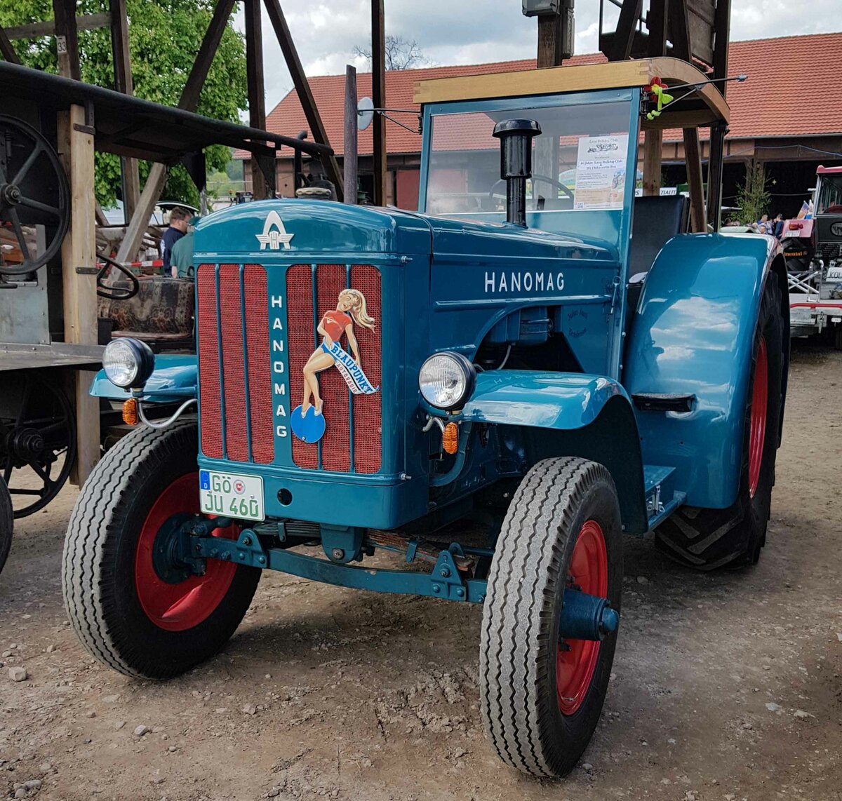 =Hanomag R 460, präsentiert bei der Oldtimerausstellung der Traktorfreunde Wiershausen am Klostergut Hilwartshausen, 05-2023