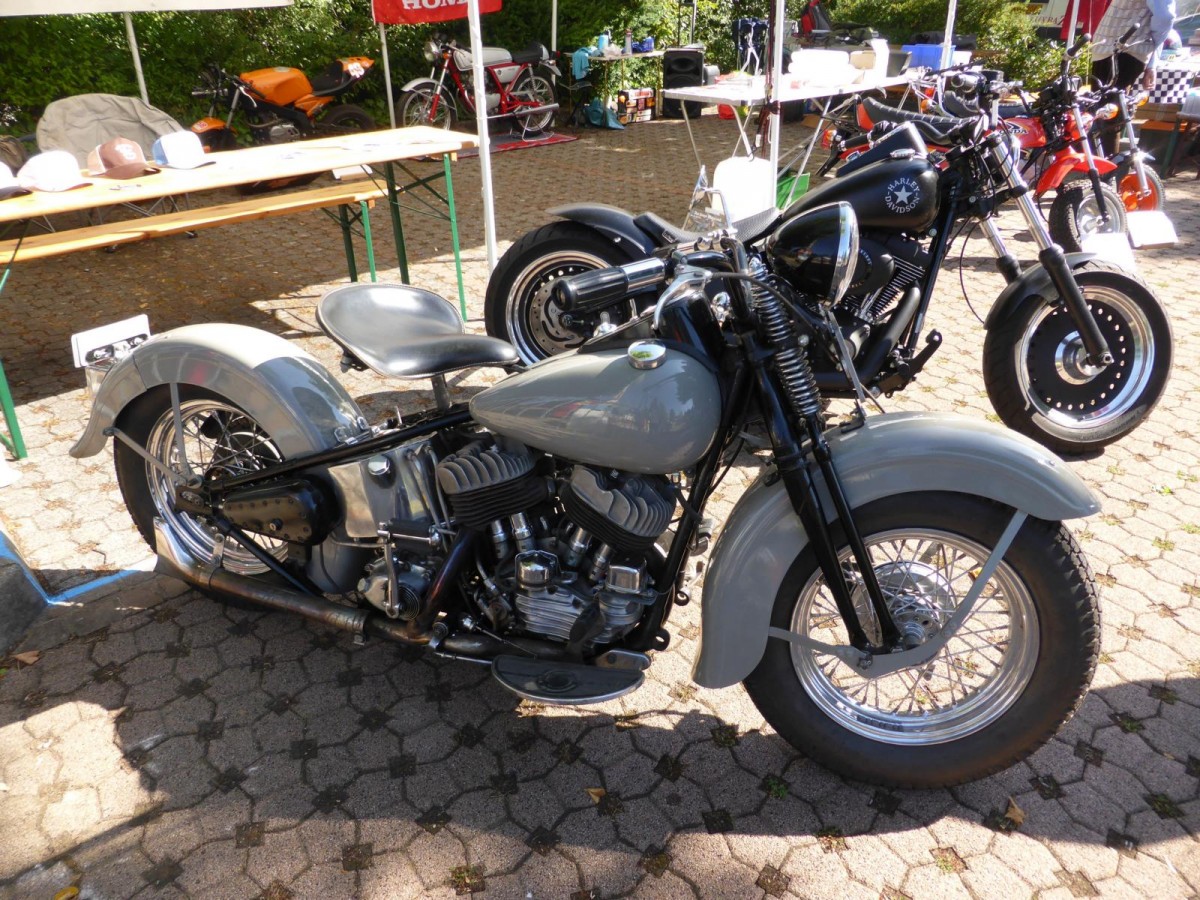 Harley-Davidson EL, Vintage Cars & Bikes in Steinfort am 02.08.2015