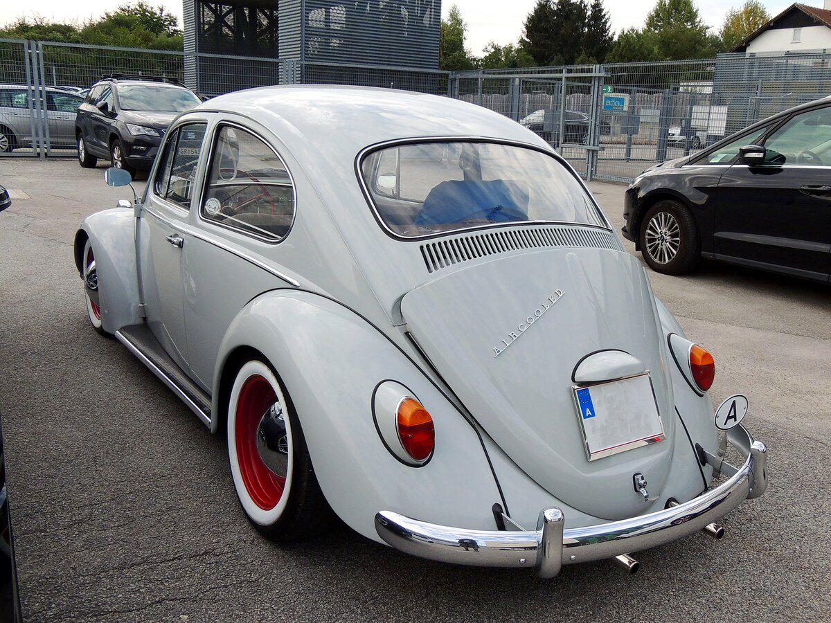 Heckansicht eines  AIRCOOLED  VW-Käfer; 220825