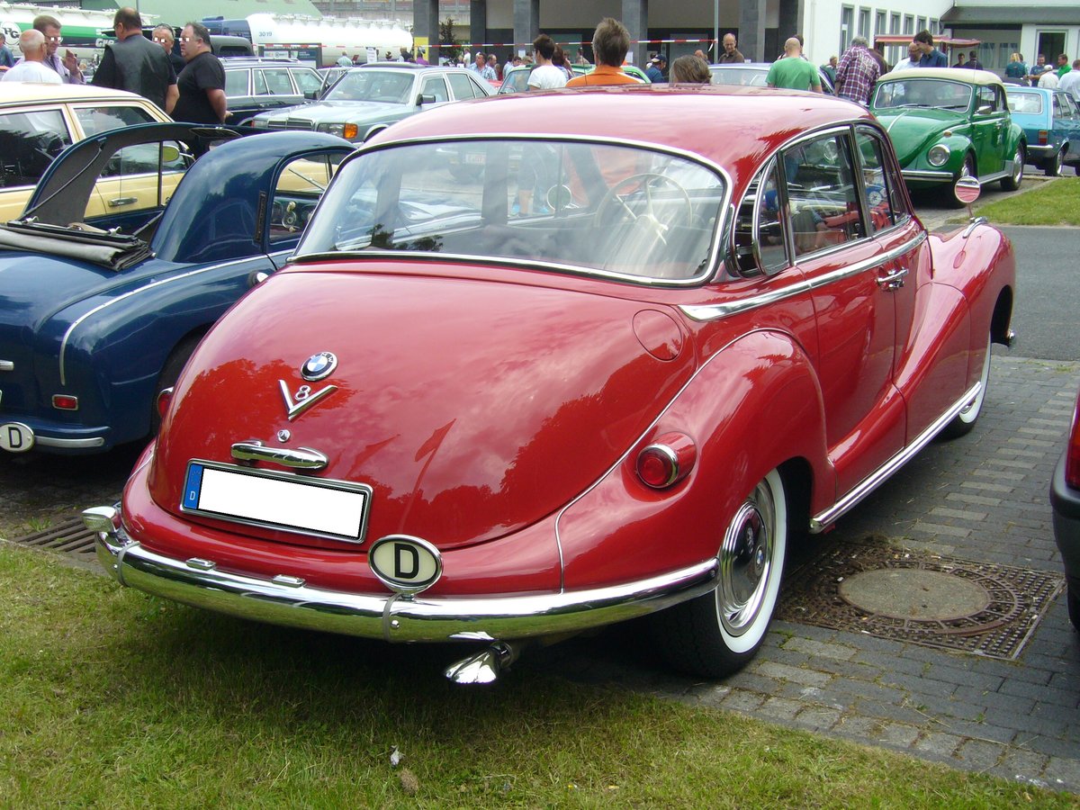 Heckansicht eines BMW 3200S. 1961 - 1963. Prinz-Friedrich-Oldtimertreffen am 29.05.2016.