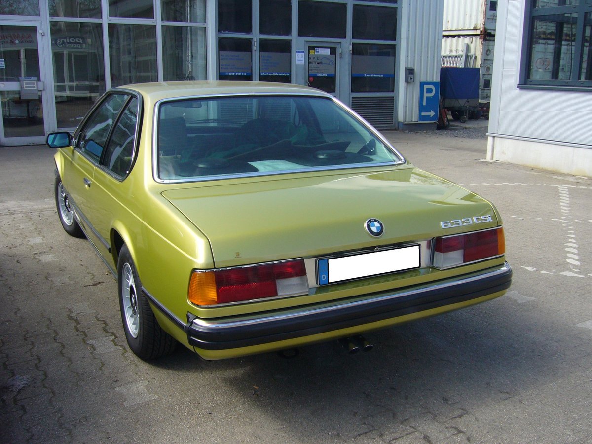 Heckansicht eines BMW E24 633CSi. Essen-Kettwig am 25.04.2021.