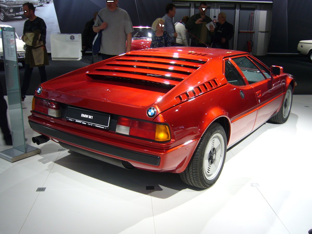 Heckansicht eines BMW M1. 1978 - 1981. Techno Classica Essen am 22.03.2018.