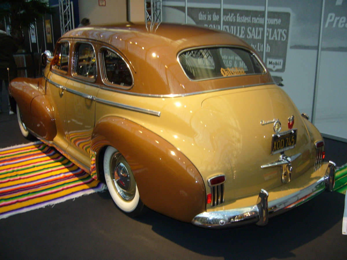 Heckansicht eines Chevrolet Fleetmaster Six DK fourdoor Sedan des Modelljahres 1946. Essen Motor Show am 30.11.2016.