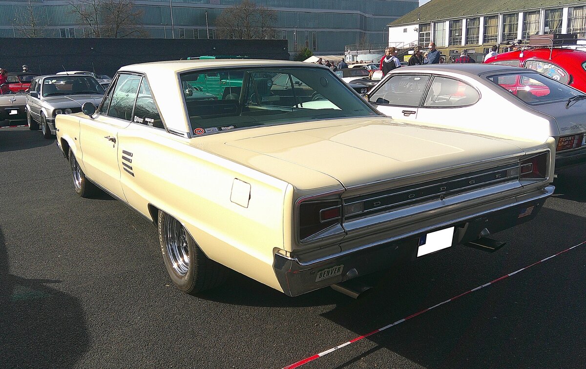 Heckansicht eines Dodge Coronet 440 Coupe des Modelljahres 1966. Oldtimertreffen an Mo´s Bikertreff in Krefeld am 08.03.2026.