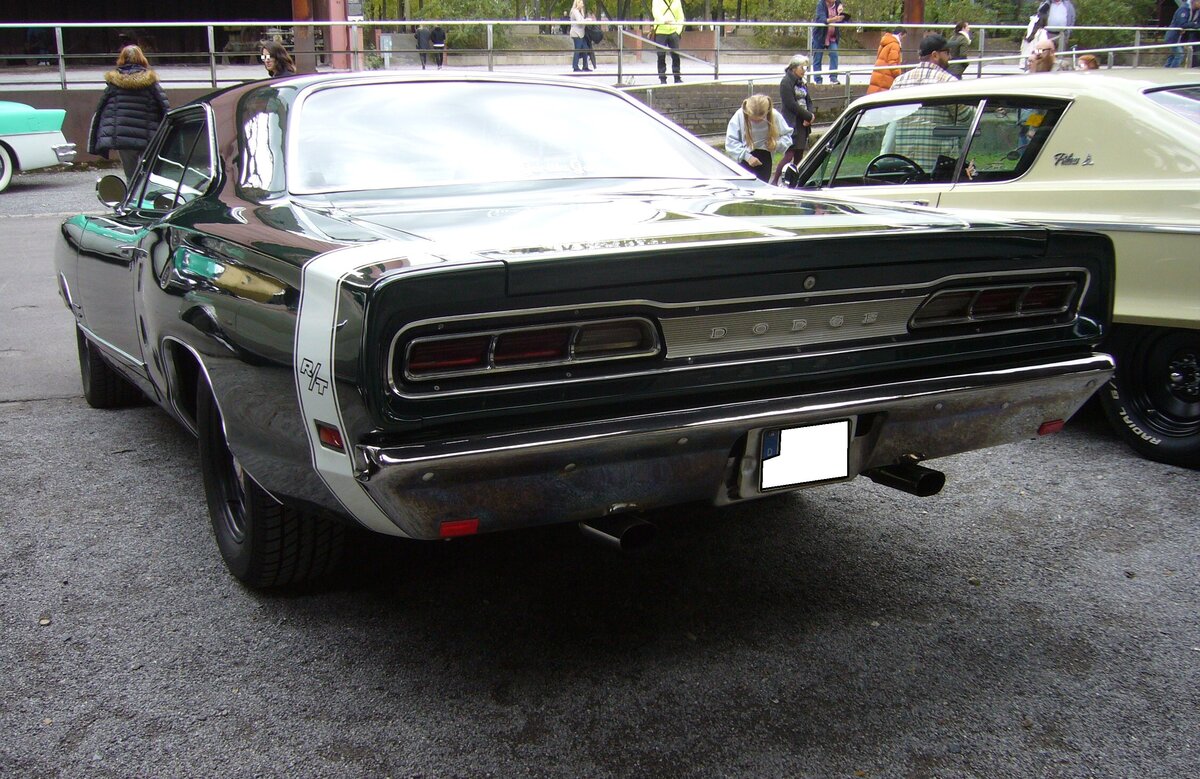 Heckansicht eines Dodge Coronet Coupe aus dem Modelljahr 1969. Altmetall trifft Altmetall im LaPaDu am 02.10.2022.