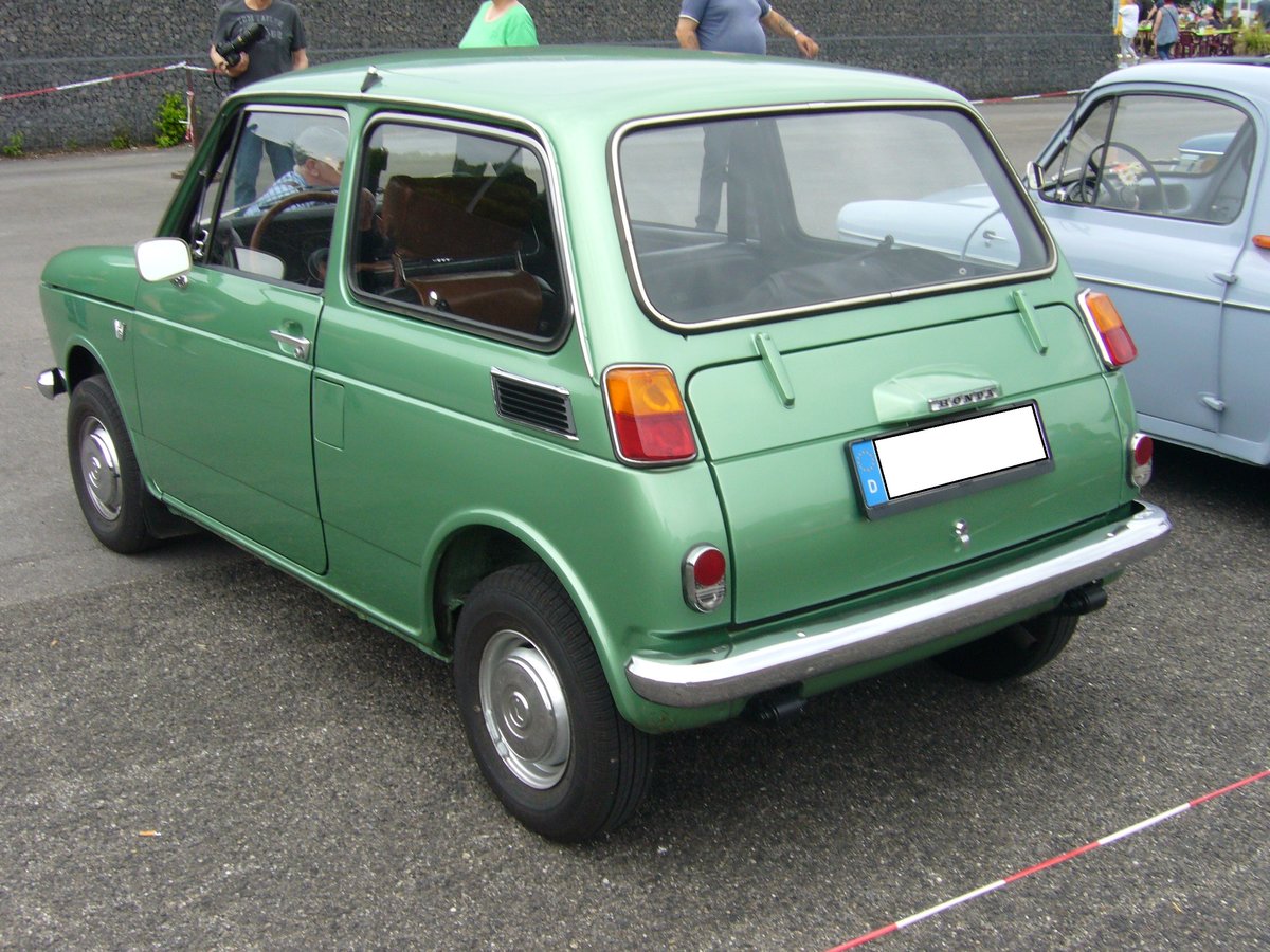 Heckansicht eines Honda N600. 1967 - 1973. Kleinwagentreffen Krefeld am 31.05.2018.