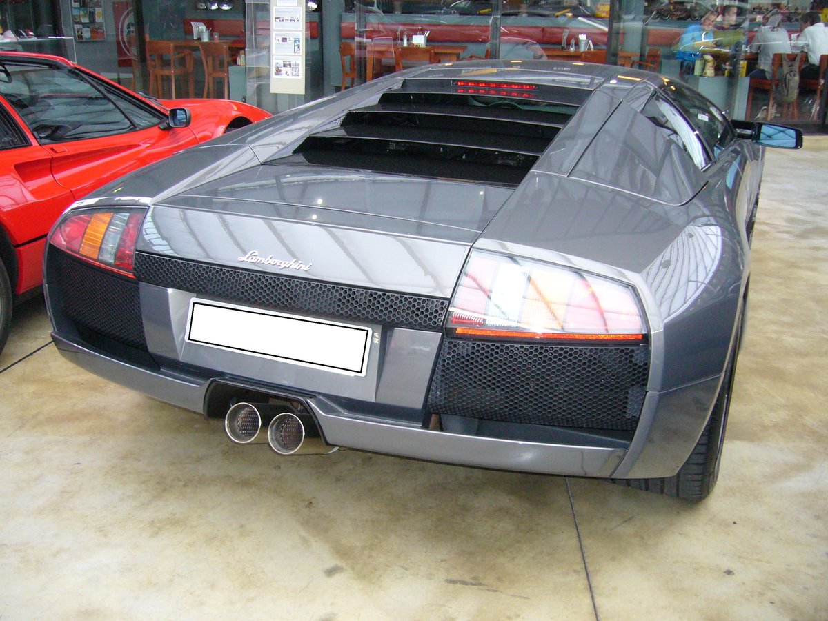 Heckansicht eines Lamborghini Murcielago Coupe. 2001 - 2010. Classic Remise Düsseldorf am 25.06.2016.