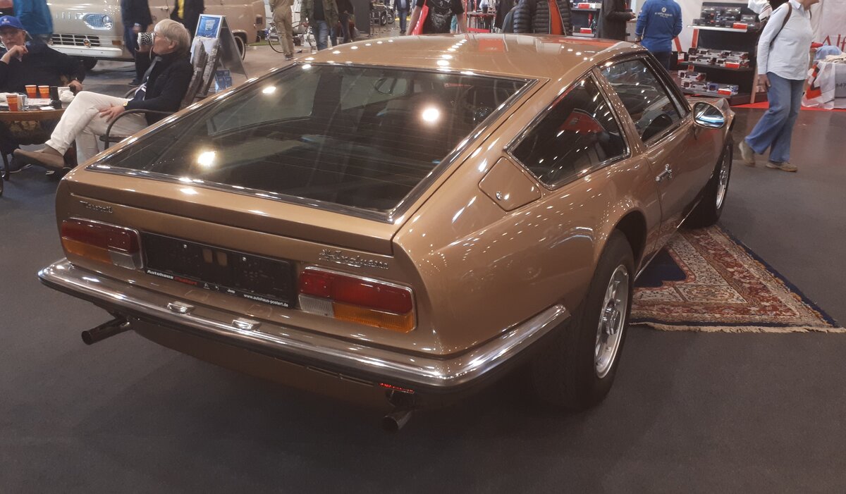 Heckansicht eines Maserati Indy 4900 Coupe. Retro Classics in Essen am 09.04.2026.