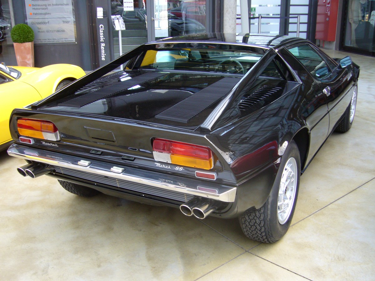 Heckansicht eines Maserati Merak SS. 1975 - 1982. Classic Remise Düsseldorf am 25.05.2014.