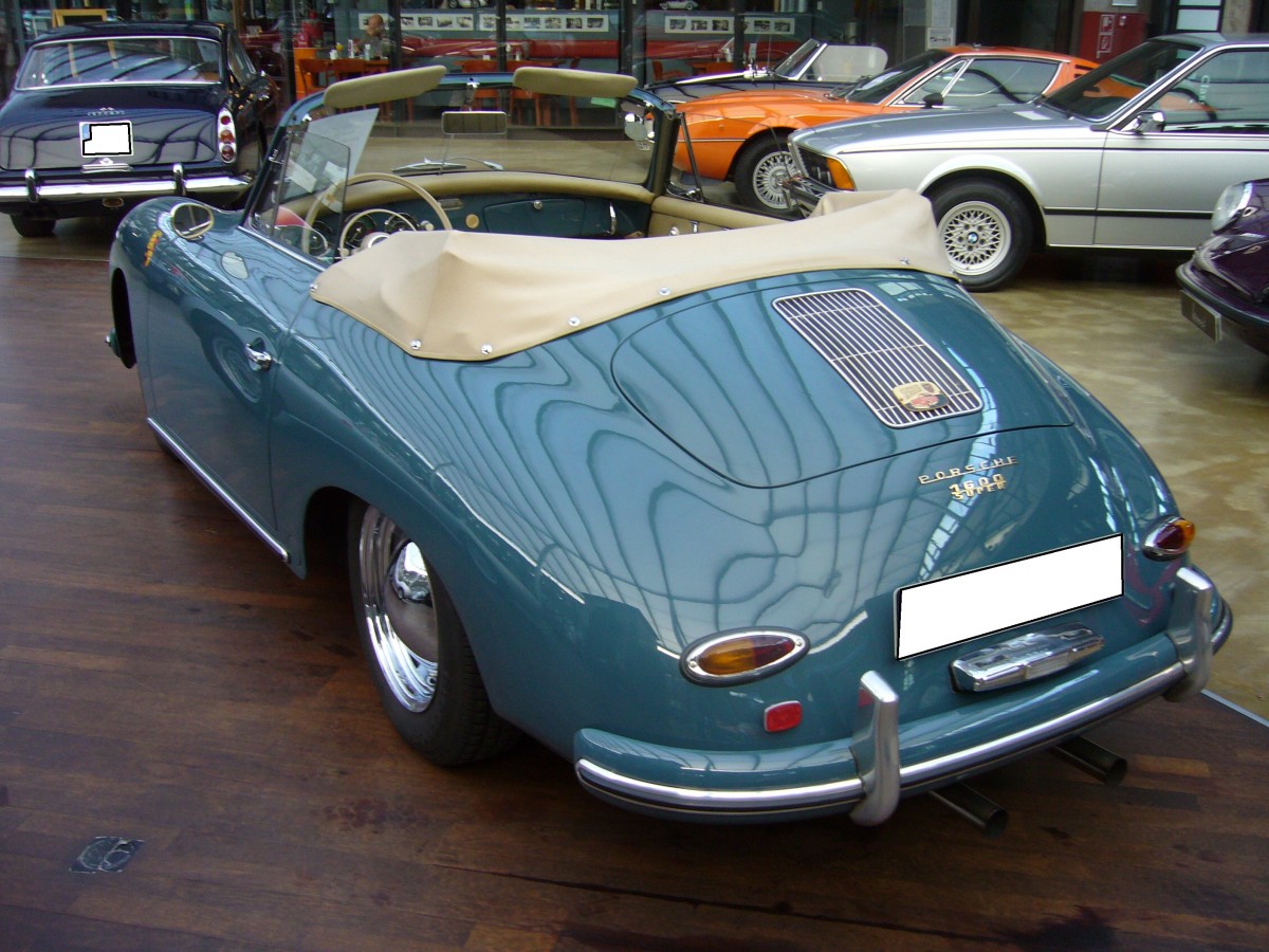 Heckansicht eines Porsche 356 A 1600 Super Cabriolet. 1955 - 1959. Classic Remise Düsseldorf am 02.11.2014.