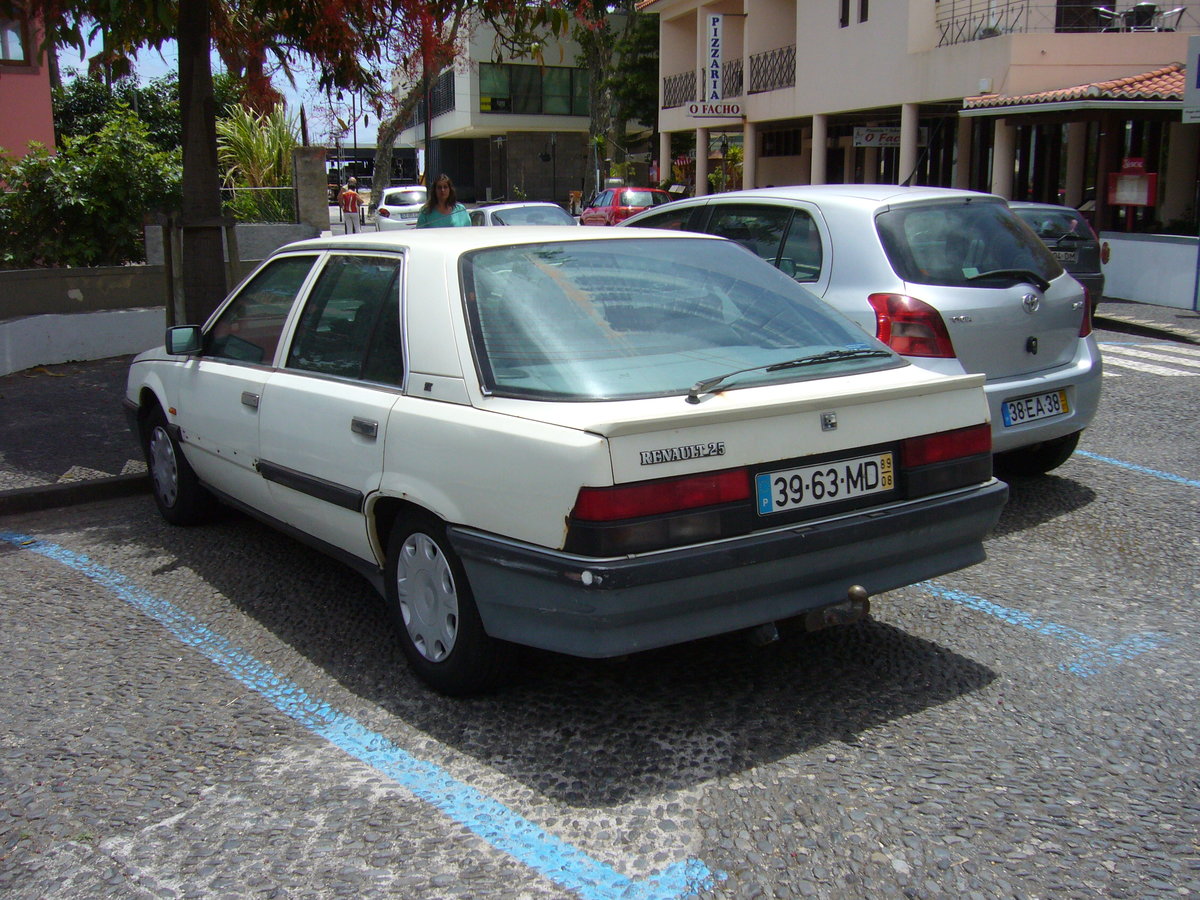 Heckansicht eines Renault R25. 1984 - 1992. 28.07.2016 Madeira.