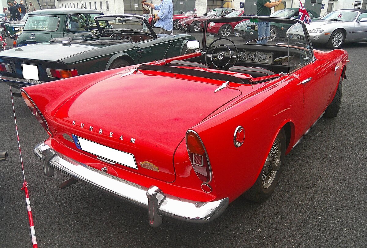 Heckansicht eines Sunbeam Alpine MK2. 10. BCMM ( B ritish C ar M otorcycle M eeting) am 19.07.2026 an Mo´s Bikertreff in Krefeld.