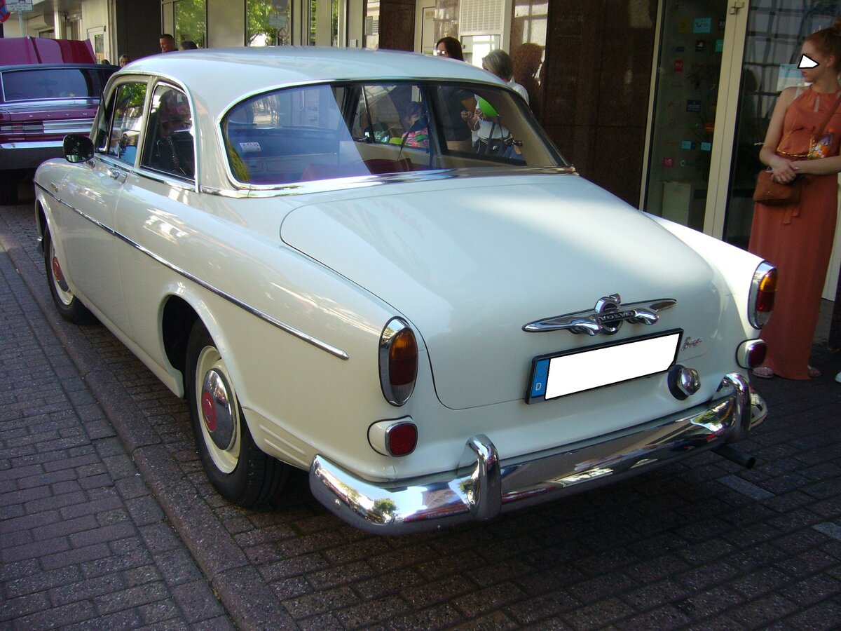 Heckansicht eines Volvo P121 aus dem Jahr 1962. 9. Saarner Oldtimer Cup am 07.08.2022.