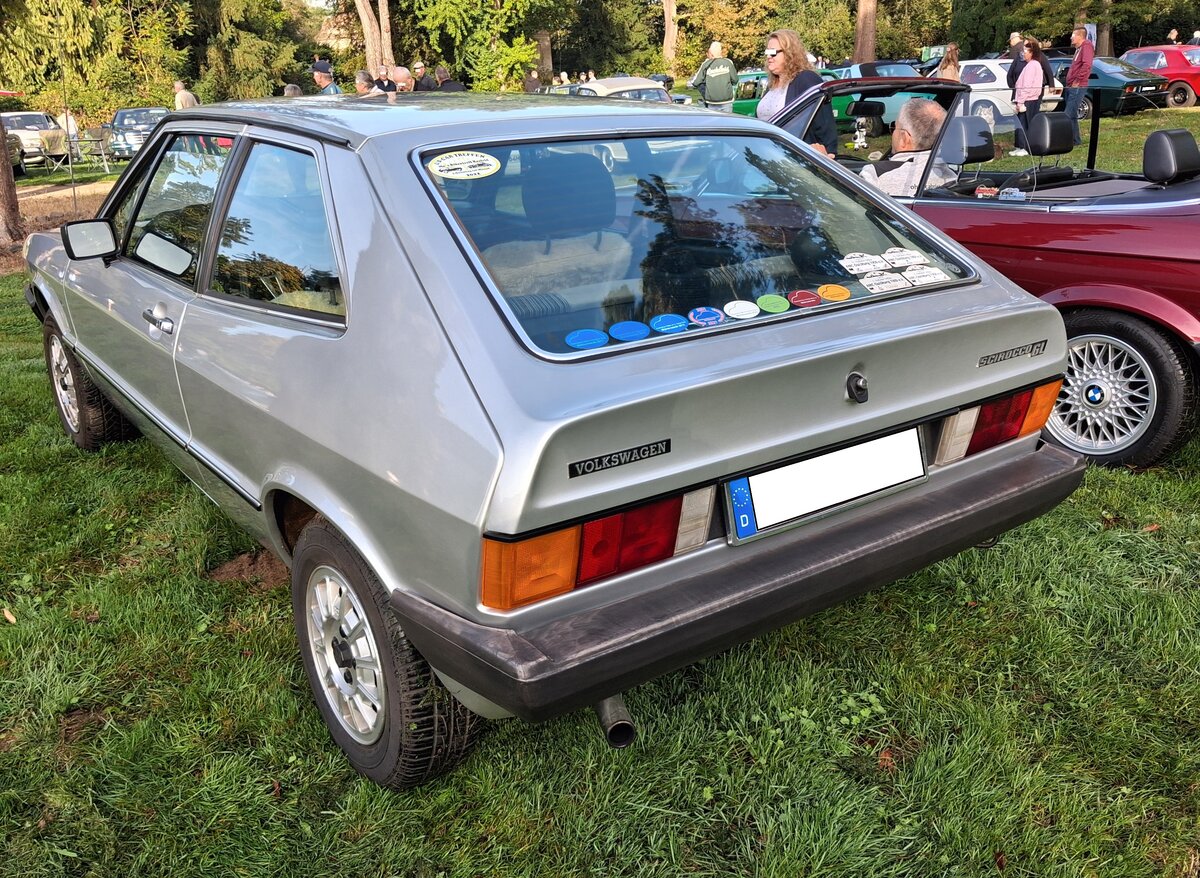 Heckansicht eines VW Scirocco 1 MK2 im Farbton diamantsilber aus dem Jahr 1979. Cars & Castle auf Schlo� Lauersfort in Moers am 03.10.2026.