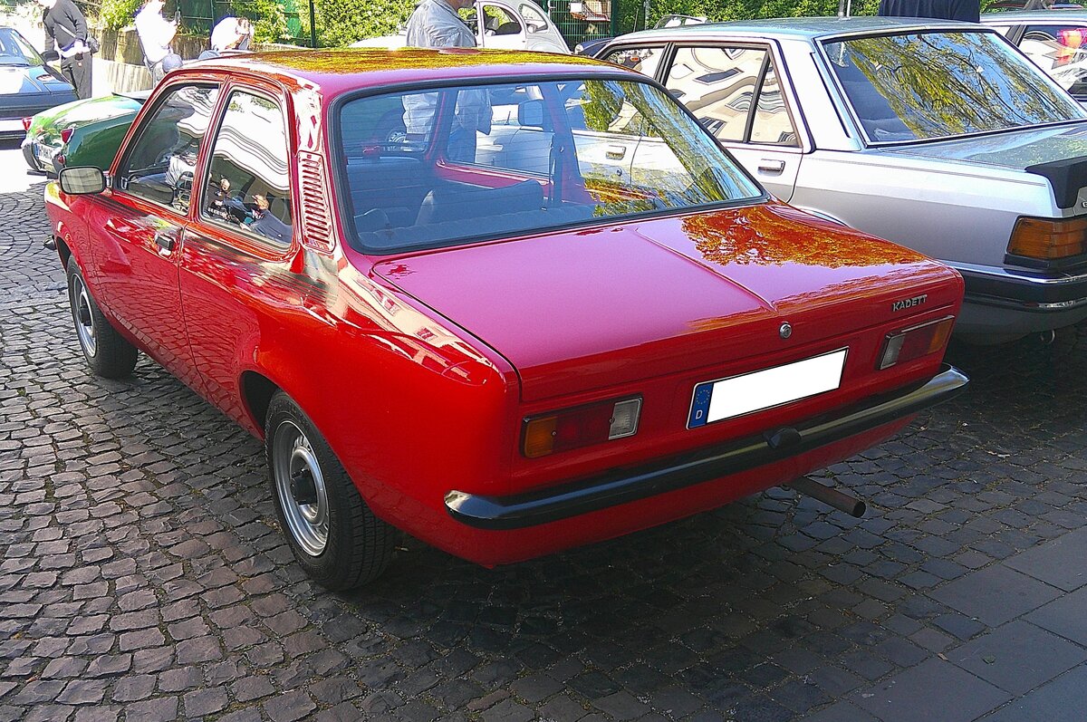 Heckansicht einer Opel Kadett C Limousine vom Typ  Sondermodell  J . Oldtimer Fr�hling des AMC Kettwig am 01.05.2026 in Essen Kettwig.