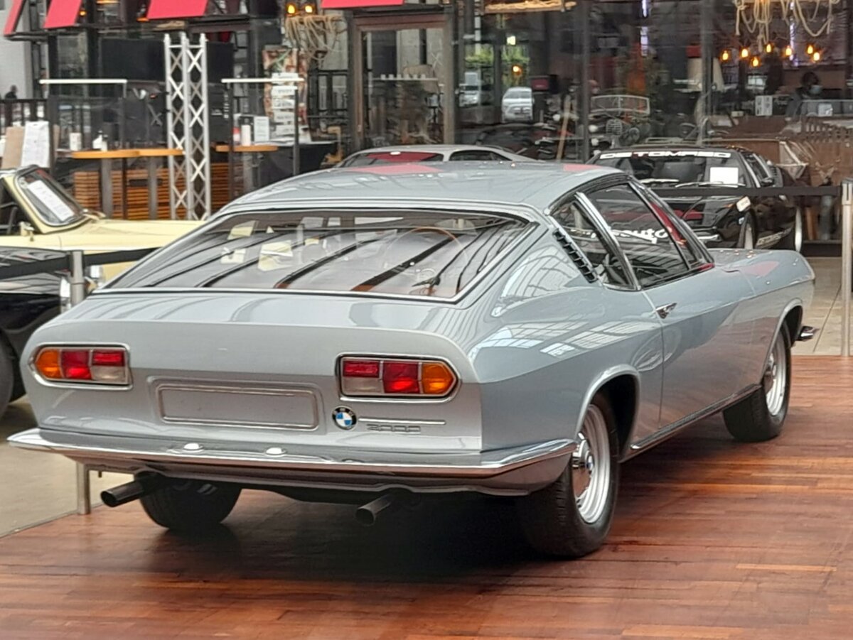 Heckasnicht des BMW 3000 V8 Fastback Coupe -Prototyp- aus dem Jahr 1967. Classic Remise Düsseldorf am 15.08.2021.