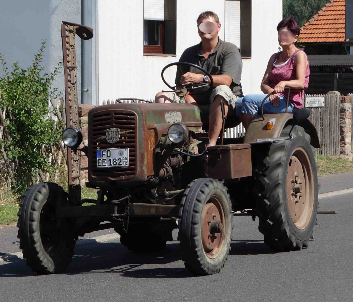 Hela, unterwegs beim Festzug anl. der 2015er Oldtimerausstellung in Pferdsdorf/Thüringen, 08/2015