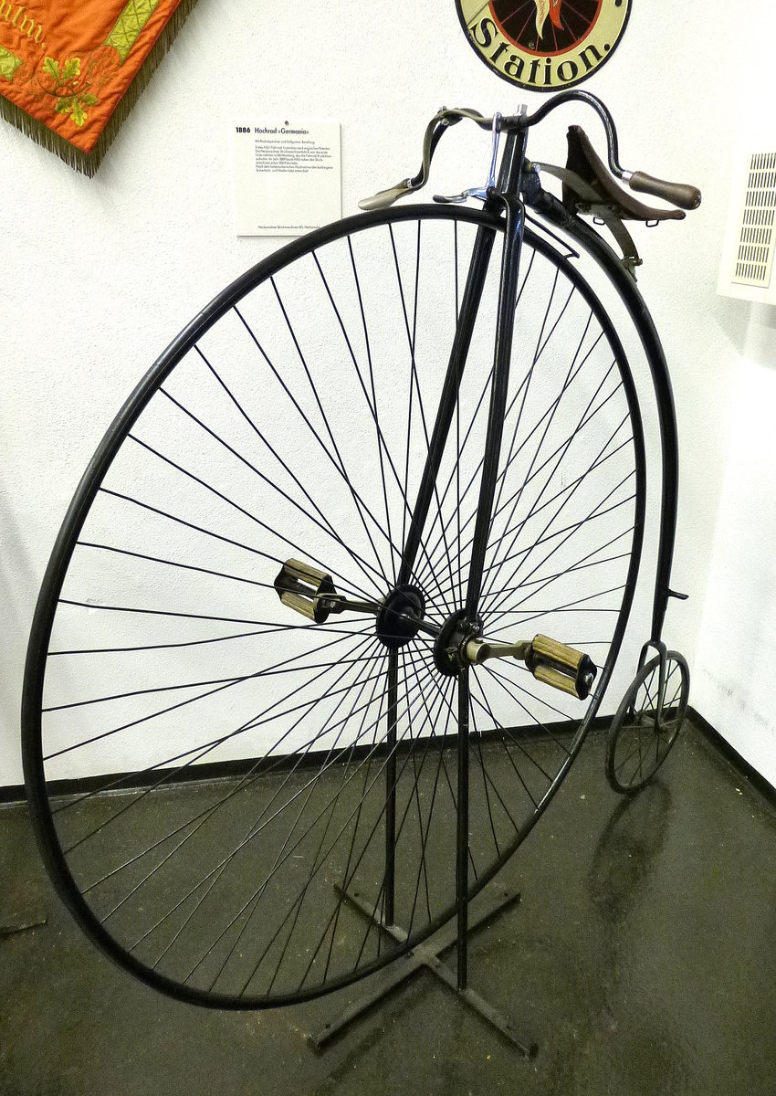Hochrad  Germania  von 1886, erstes NSU-Fahrrad, nach englischer Lizenz gebaut, NSU-Museum, Sept.2014