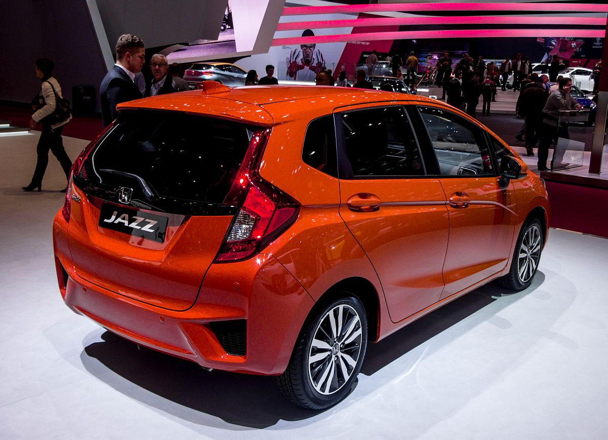 Honda Jazz (Rückansicht), gesehen auf dem Autosalon Genf 2015.