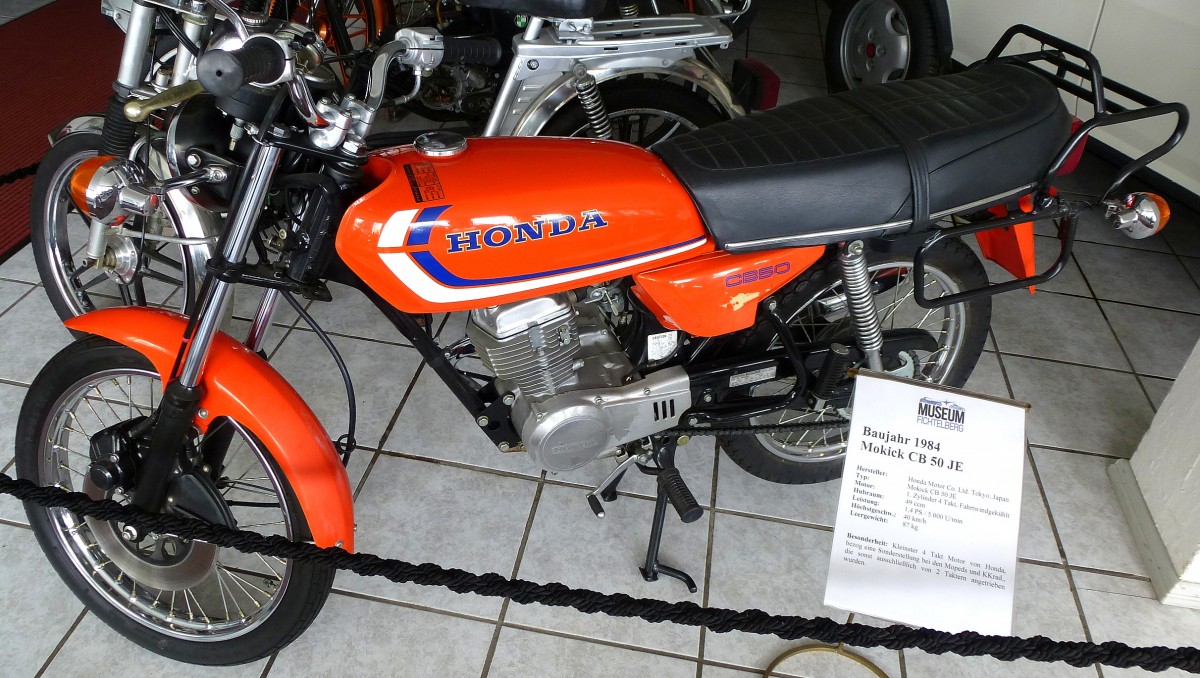 Honda Mokick CB 50JE, Baujahr 1984, 49ccm und 1,4PS, kleinster Vier-Takt-Motor von Honda, Vmax.40Km/h, Museum Fichtelberg, Aug.2014
