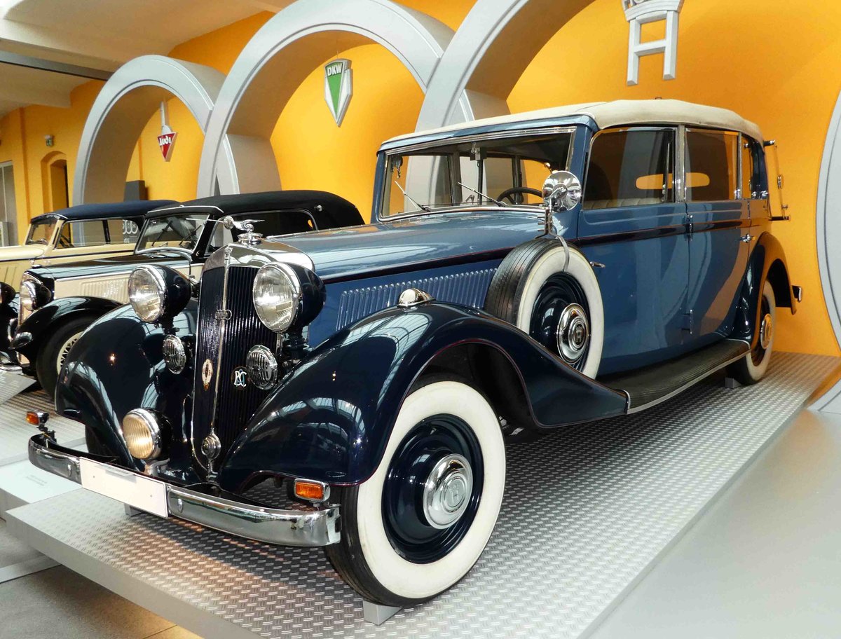 =Horch 830 BL Pullman-Cabriolet, Bj. 1936, 3517 ccm, 75 PS, gesehen im August Horch Museum Zwickau, Juli 2016.