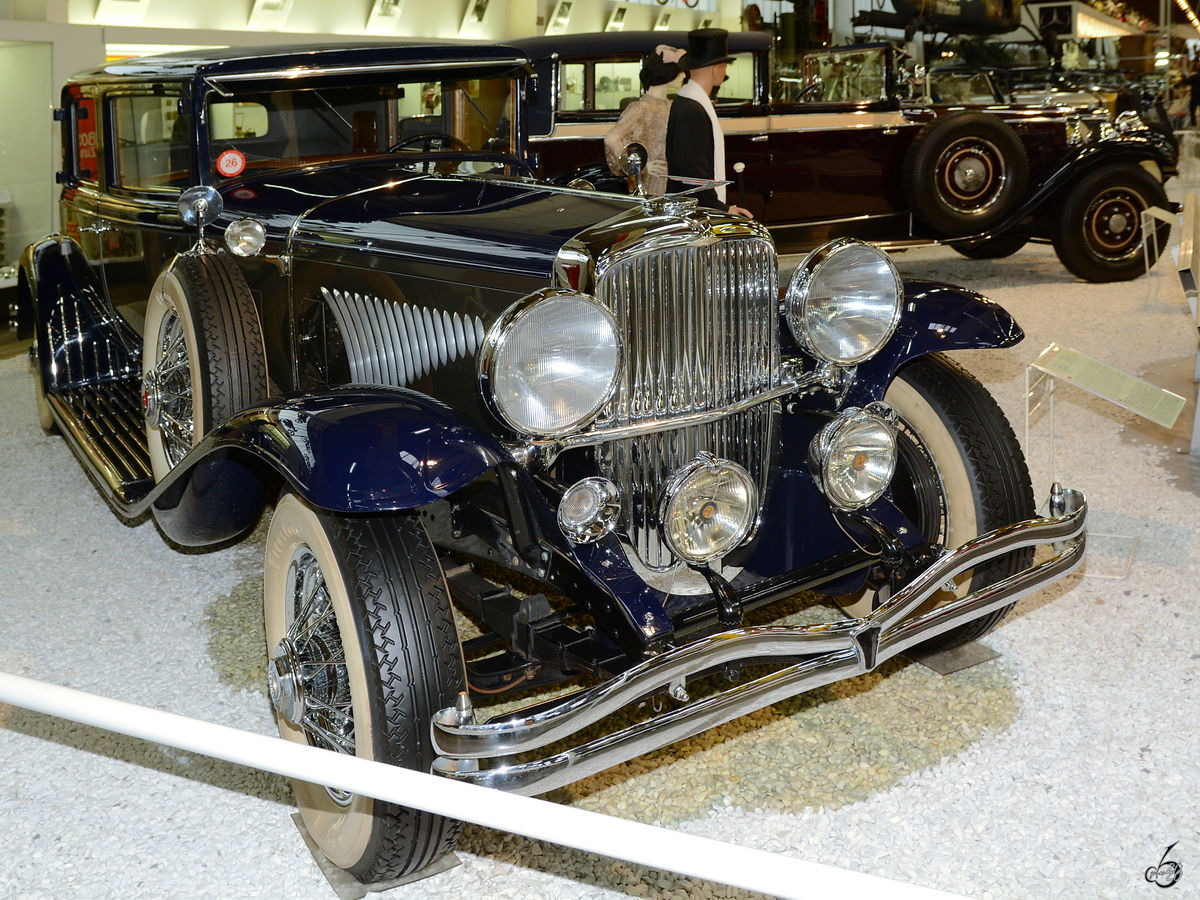 Im Auto- und Technikmuseum Sinsheim steht ein Duesenberg Sedan Limousine aus dem Jahr 1934.