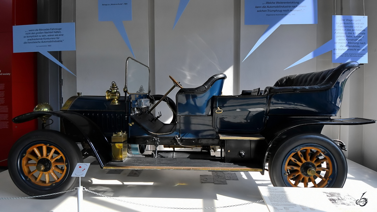 Im Bild ein Mercedes 45 PS Tonneau, dessen Karosserie von Lawton & Co in London gefertigt wurde. (Verkehrszentrum des Deutschen Museums München, August 2020)