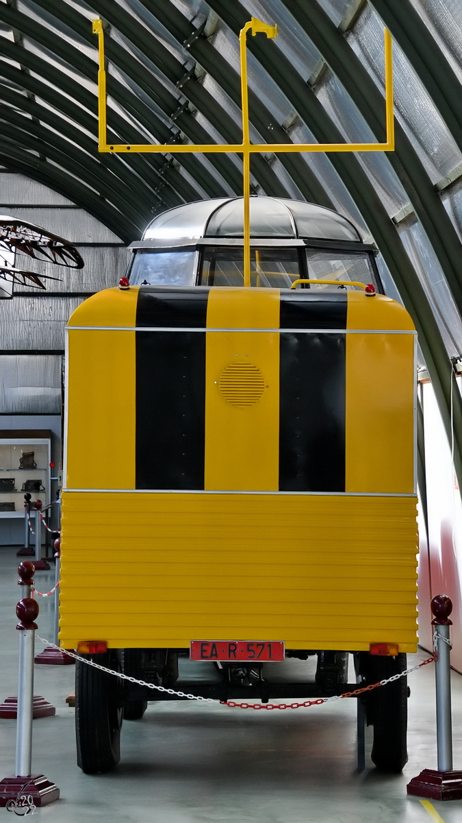 Im Museo del Aire in Cuatro Vientos bei Madrid war auch dieser mobile Flugkontrolltower ausgestellt. (November 2022)