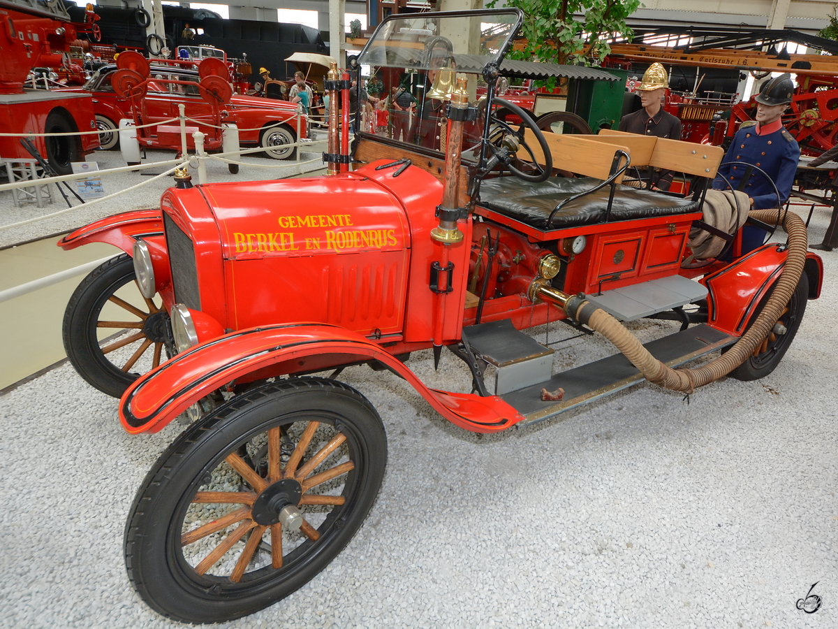 Im Technik-Museum Speyer war Mitte Mai 2014 dieses Ford Model T Feuerwehrfahrzeug ausgestellt.